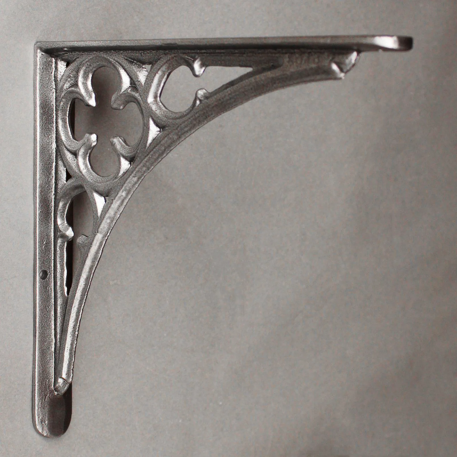 9.5 x 9.5 Inch Gothic Cast Iron Shelf Bracket