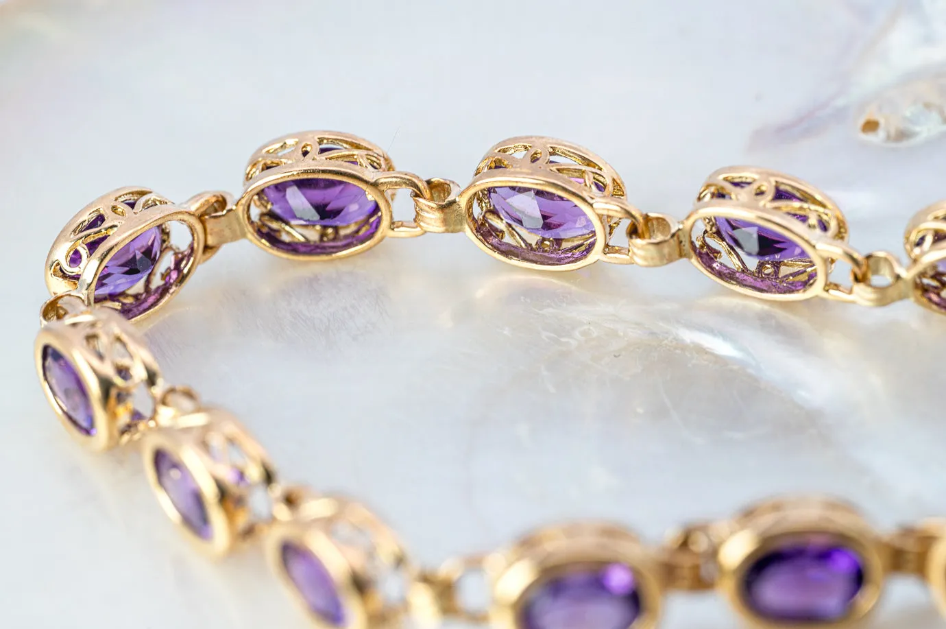 9ct Yellow Gold Amethyst Bracelet