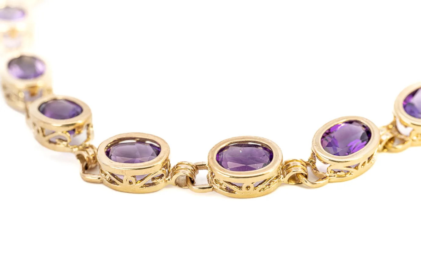 9ct Yellow Gold Amethyst Bracelet