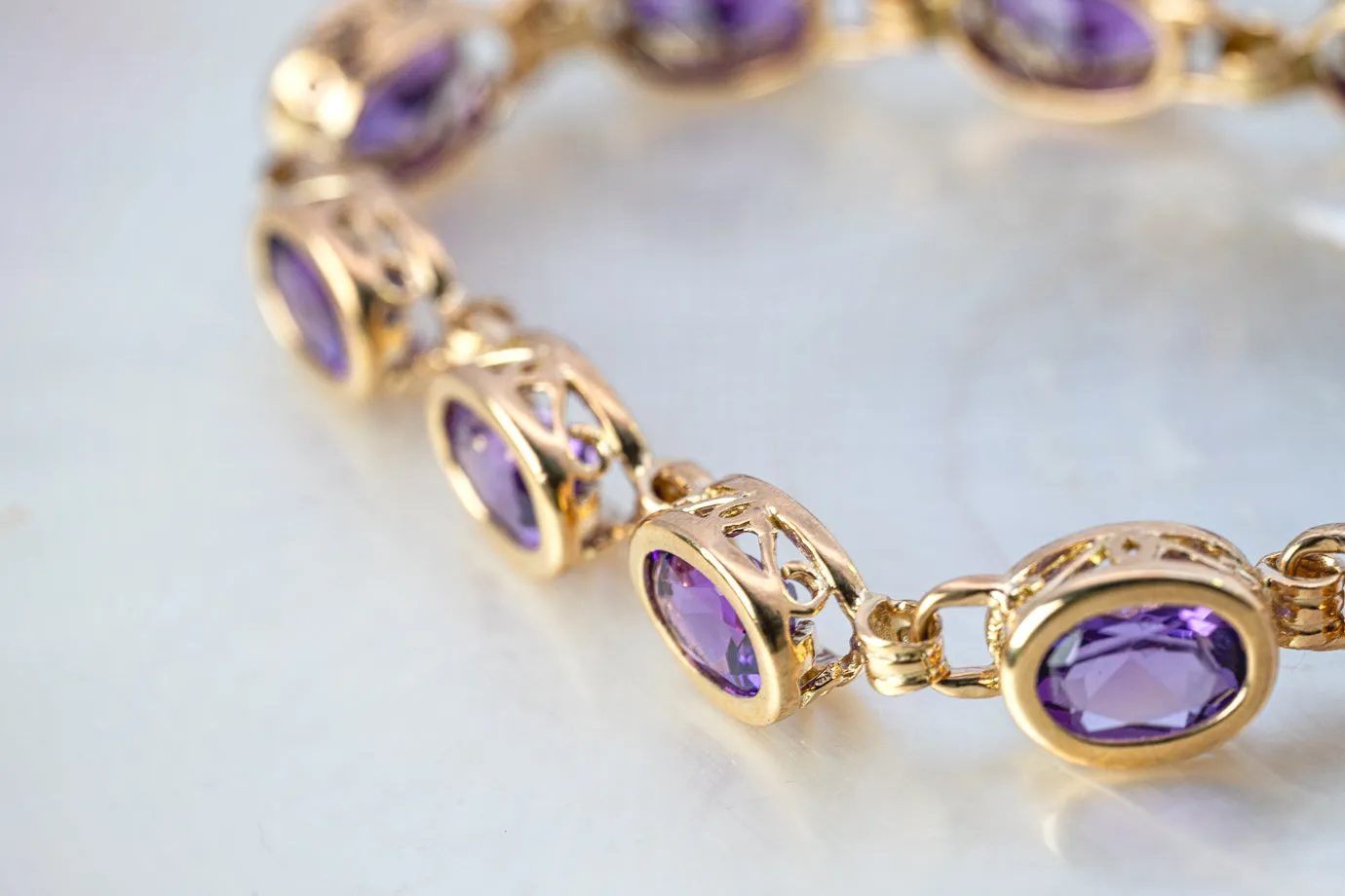 9ct Yellow Gold Amethyst Bracelet