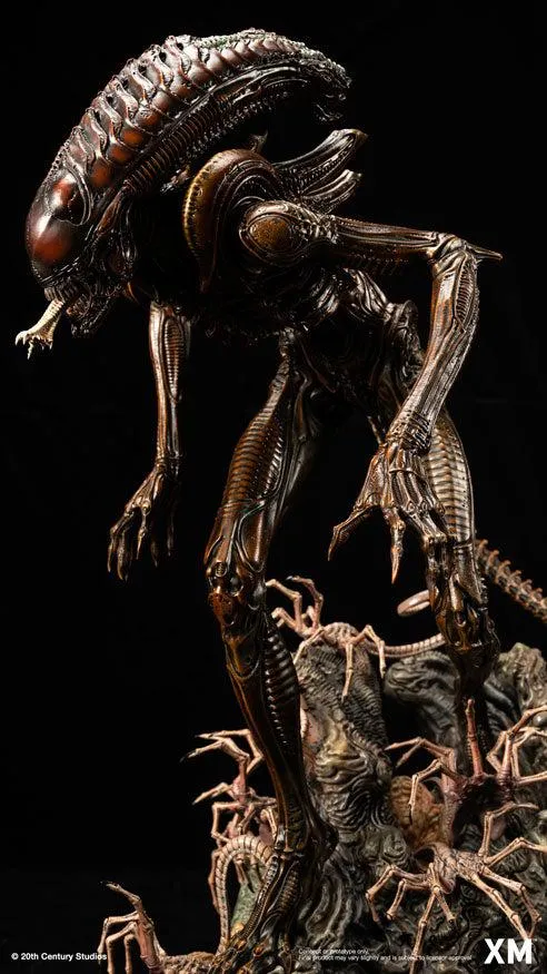 Alien Hive Warrior 1/3 Scale Premium Statue