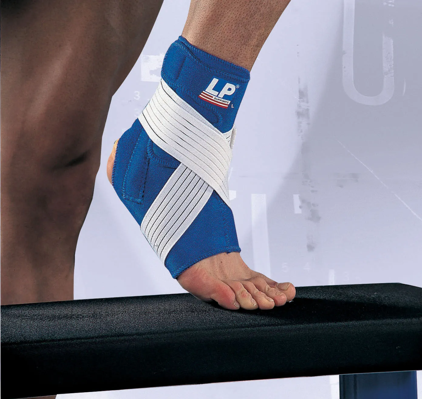 Ankle Support with Stay and Strap / 775