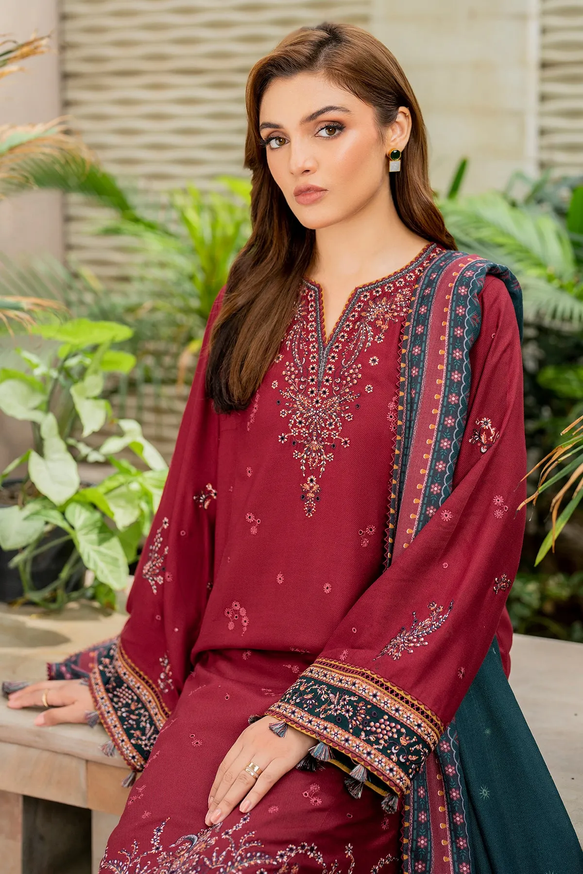 EMBROIDERED VISCOSE UW-0048