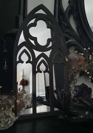 Gothic Arch | MIRROR