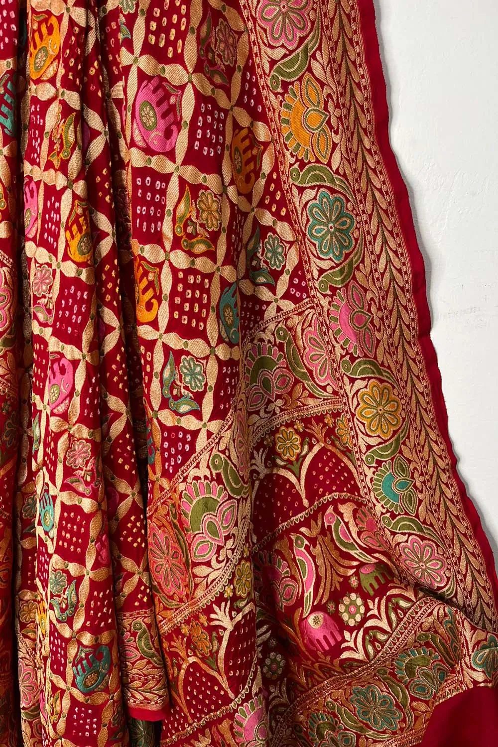 Red Banarasi Bandhani Handloom Pure Georgette Meenakari Dupatta