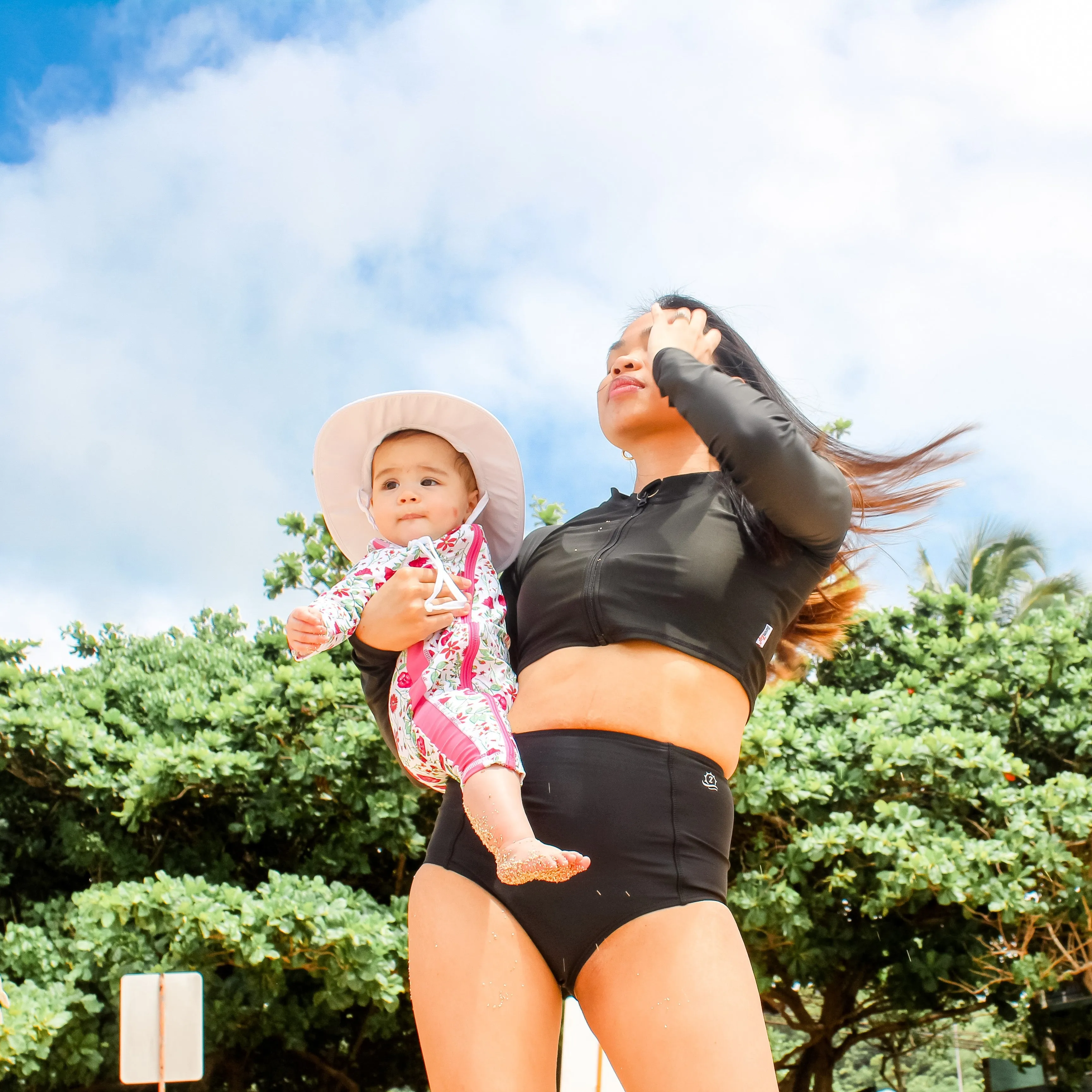 Women's Long Sleeve Crop Rash Guard | “Black”